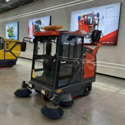 Electric garbage truck